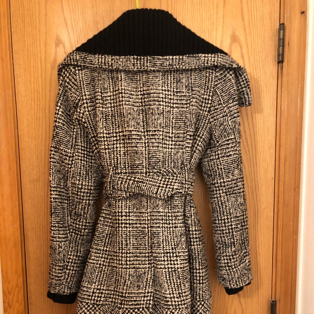 Express Shall Collar Winter Coat. Euc! - image 2